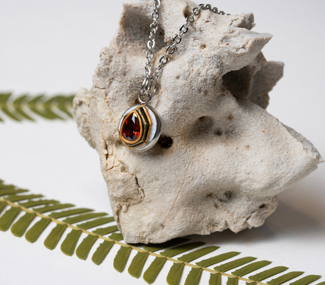 Art Deco Garnet Necklace